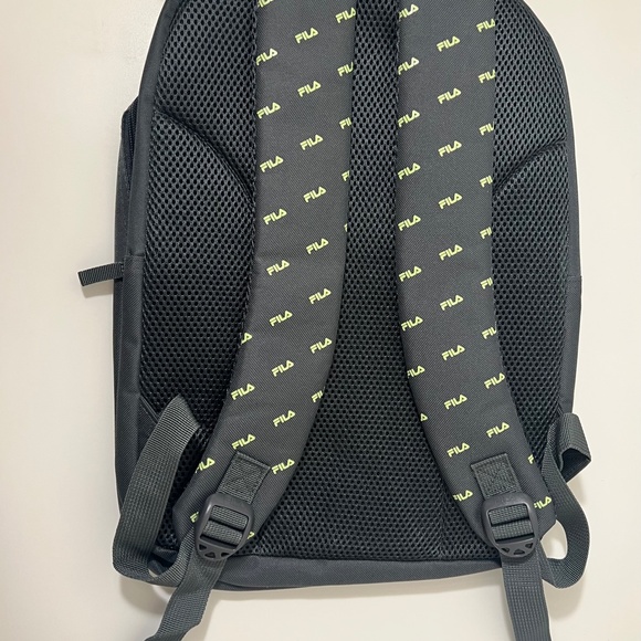 NEW Fila Backpack with compartment - Gray with Green Fila Logo Design Unisex - Picture 4 of 4